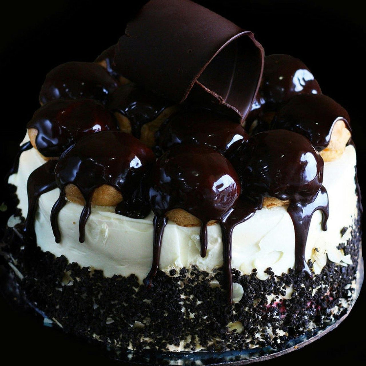 Continental Profiterole at The Cake Merchant