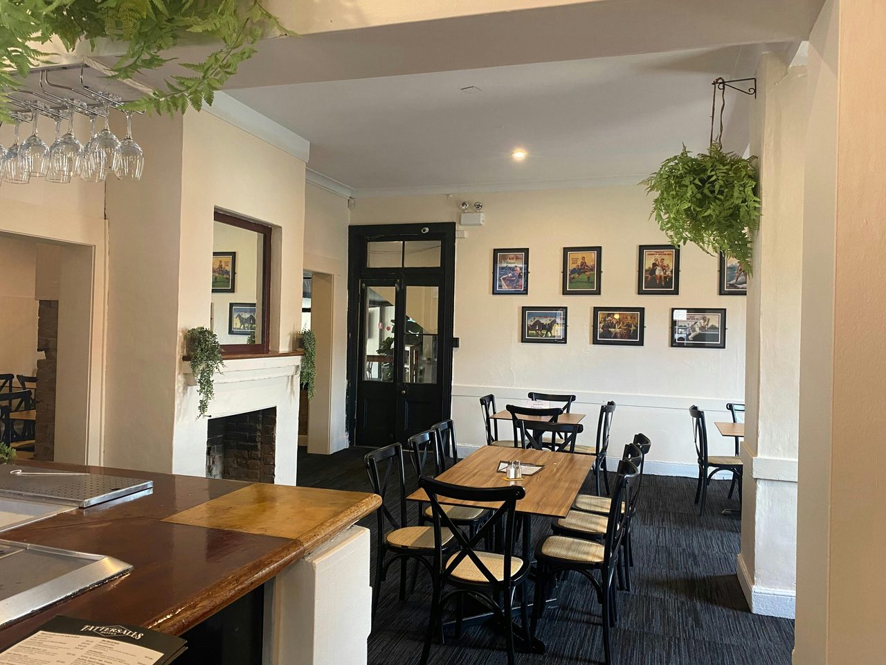 Tattersalls Hotel