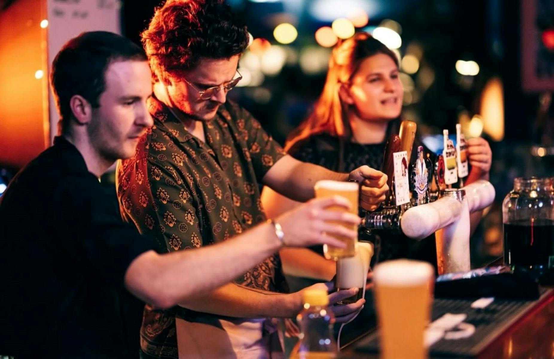 CULTURE CLUB Drink and Dine at The Family Hotel