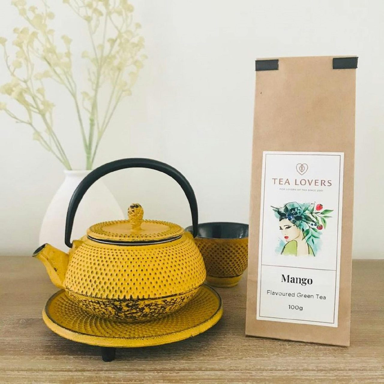 Teapot and tea