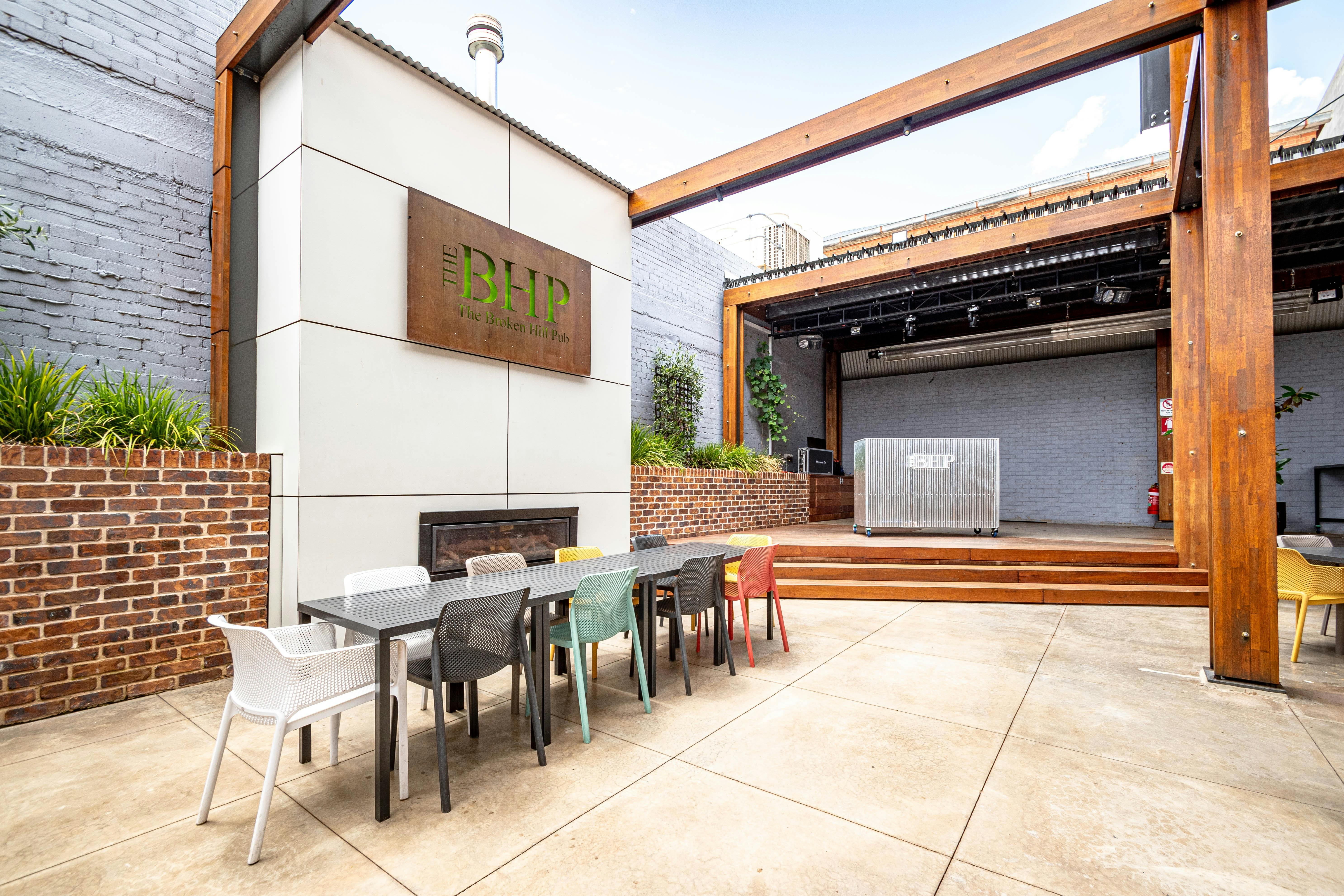 The Broken Hill Pub beer garden and stage