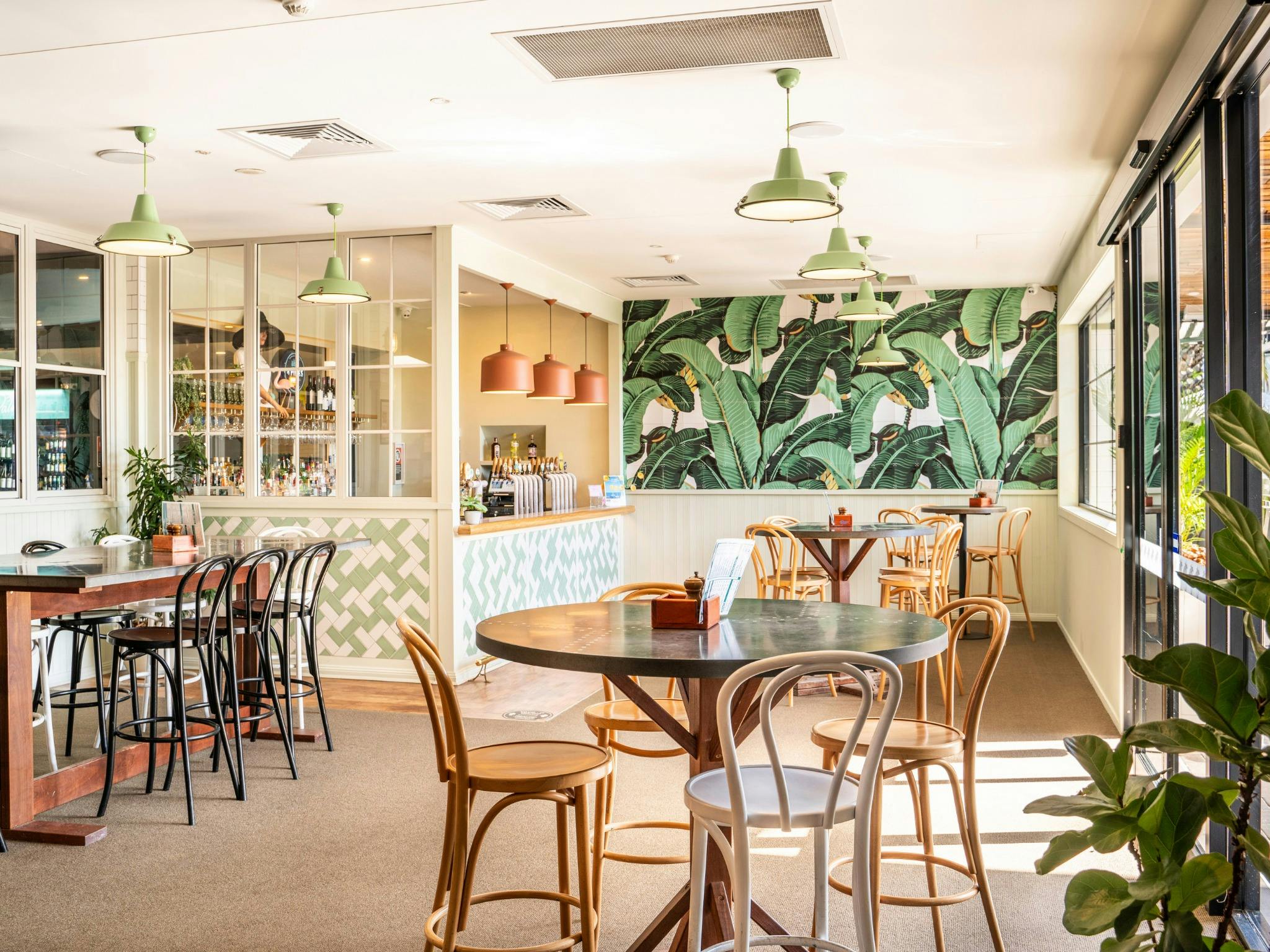 The Palms Cocktail Lounge