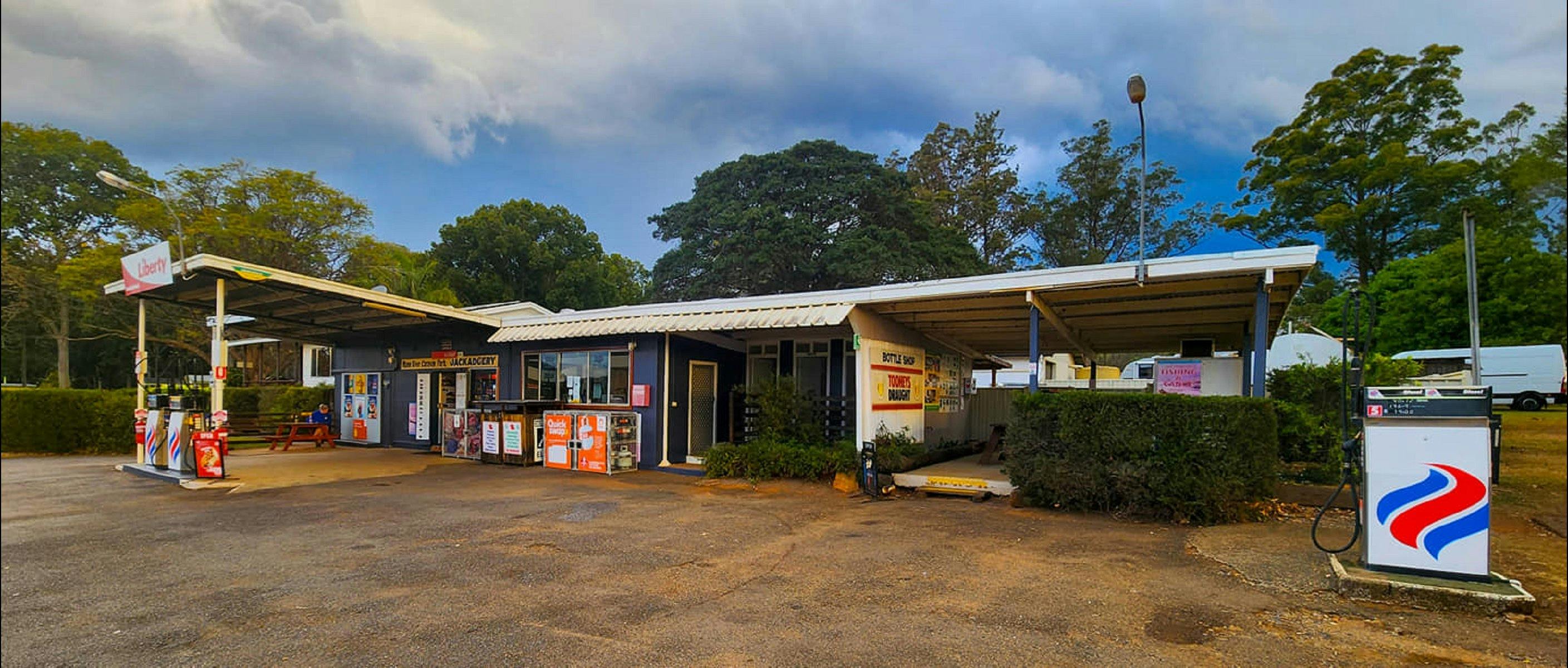 Mann River Caravan Park Store Jackadgery