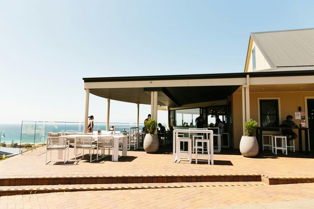 The Hill Bar and Kitchen