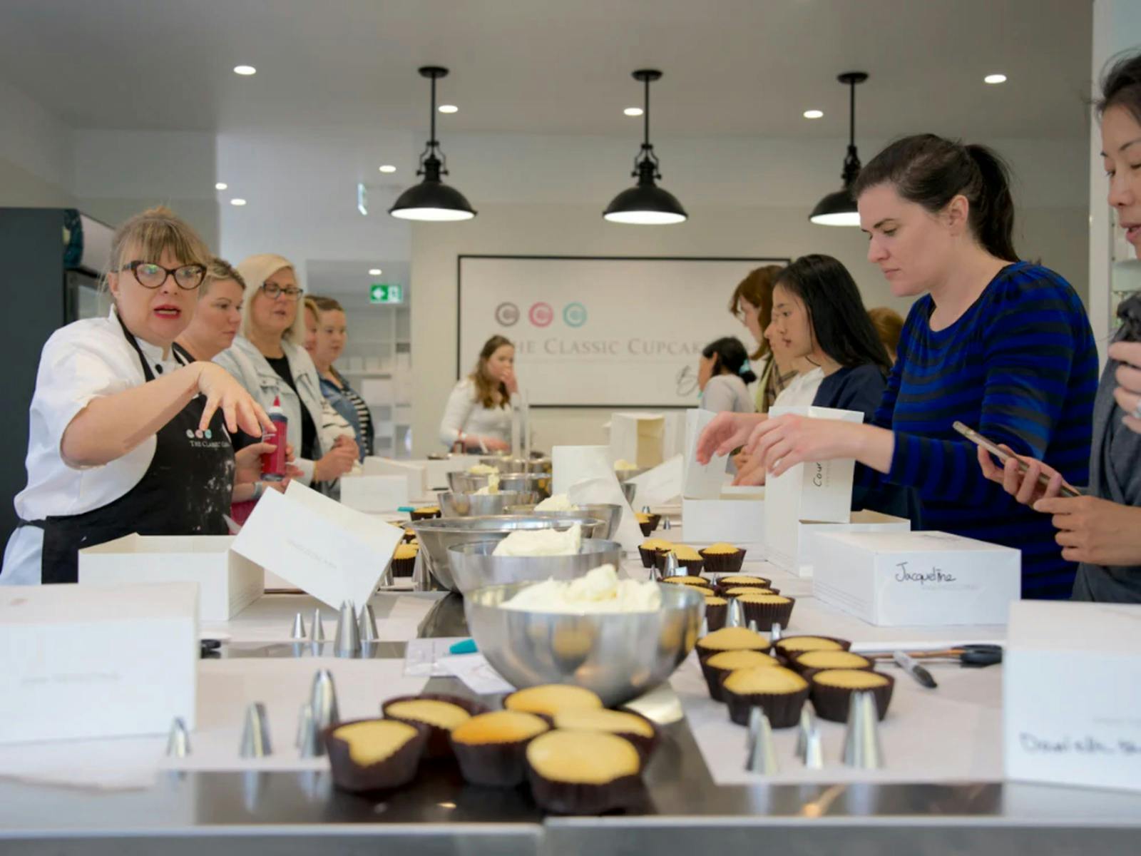 Adult baking classes