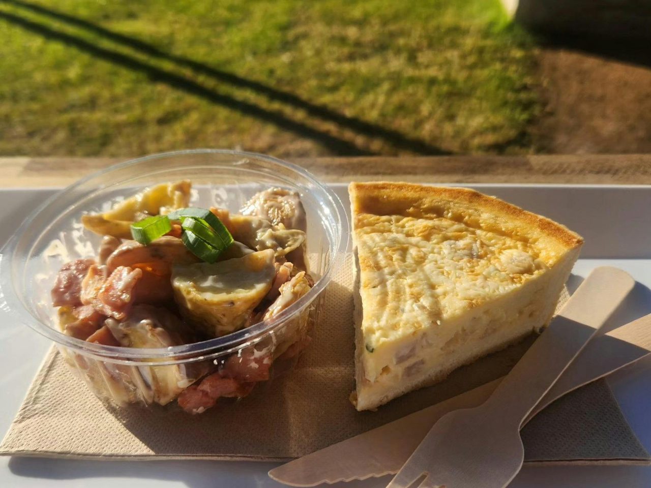 parkes light lunch