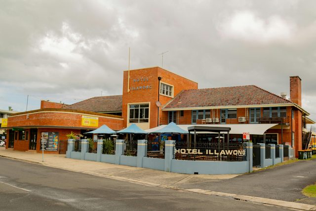 The Break Restaurant Hotel Illawong