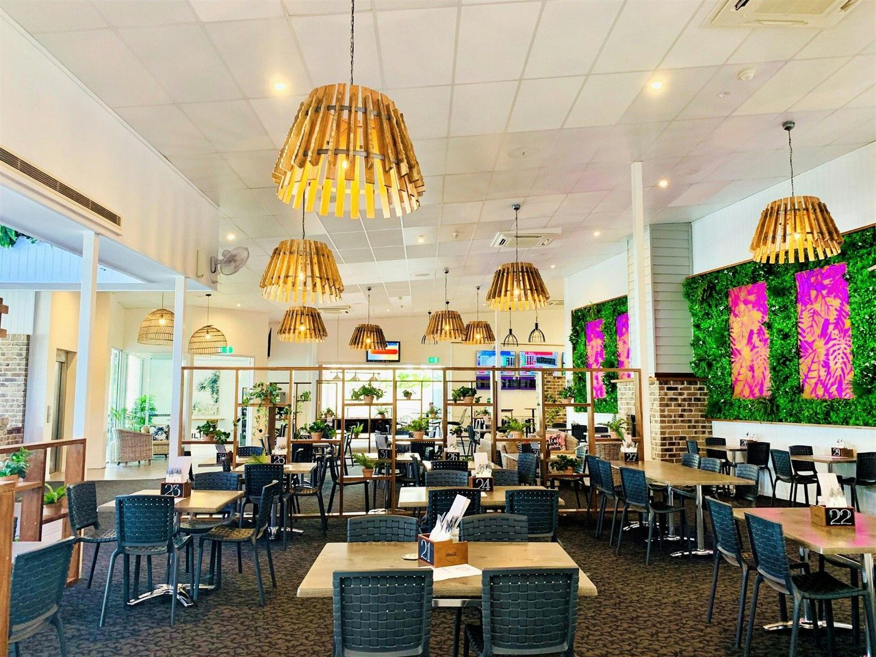 Open plan dining and bars