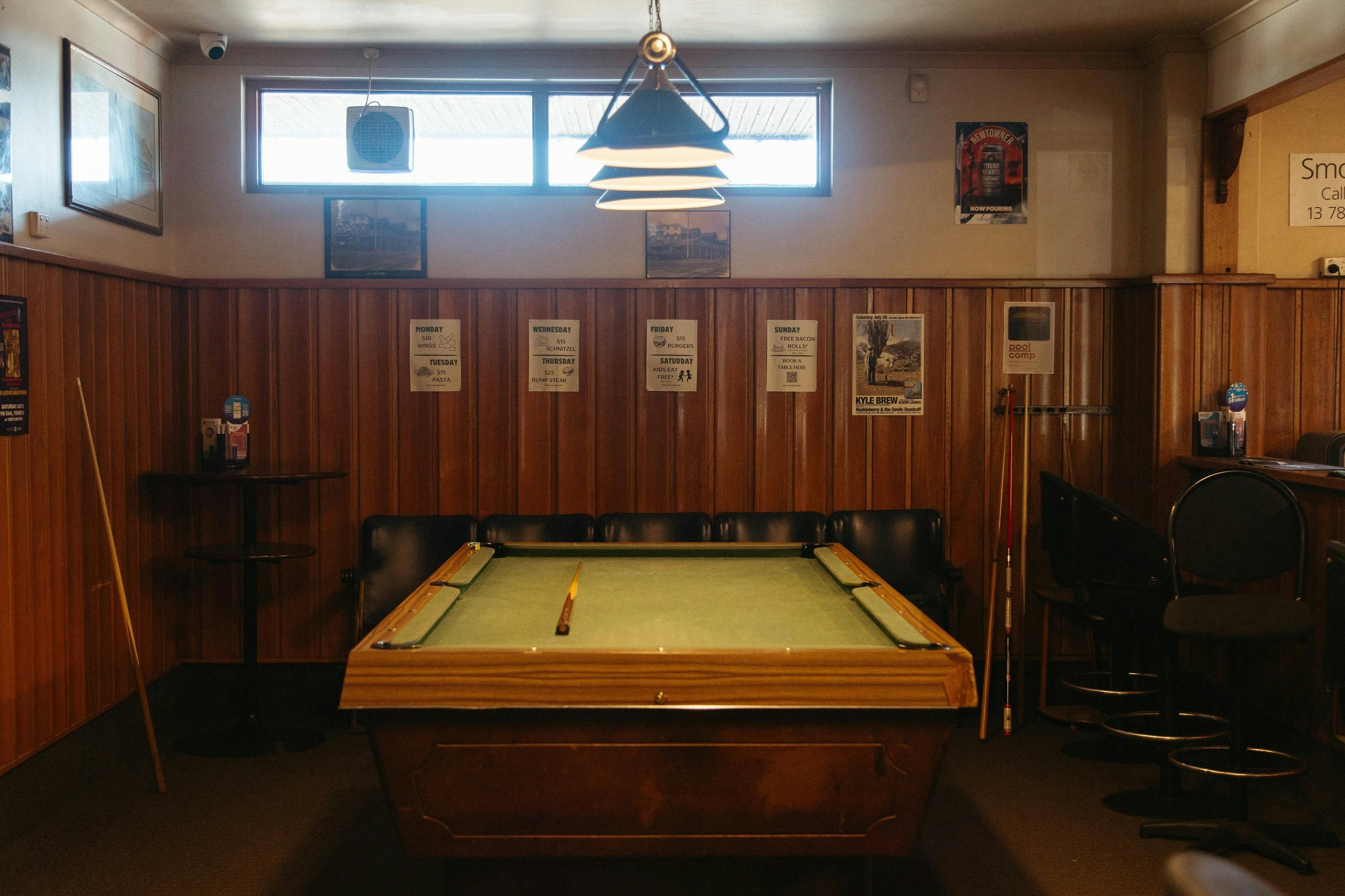 Pool table at The Oak Tighes Hill