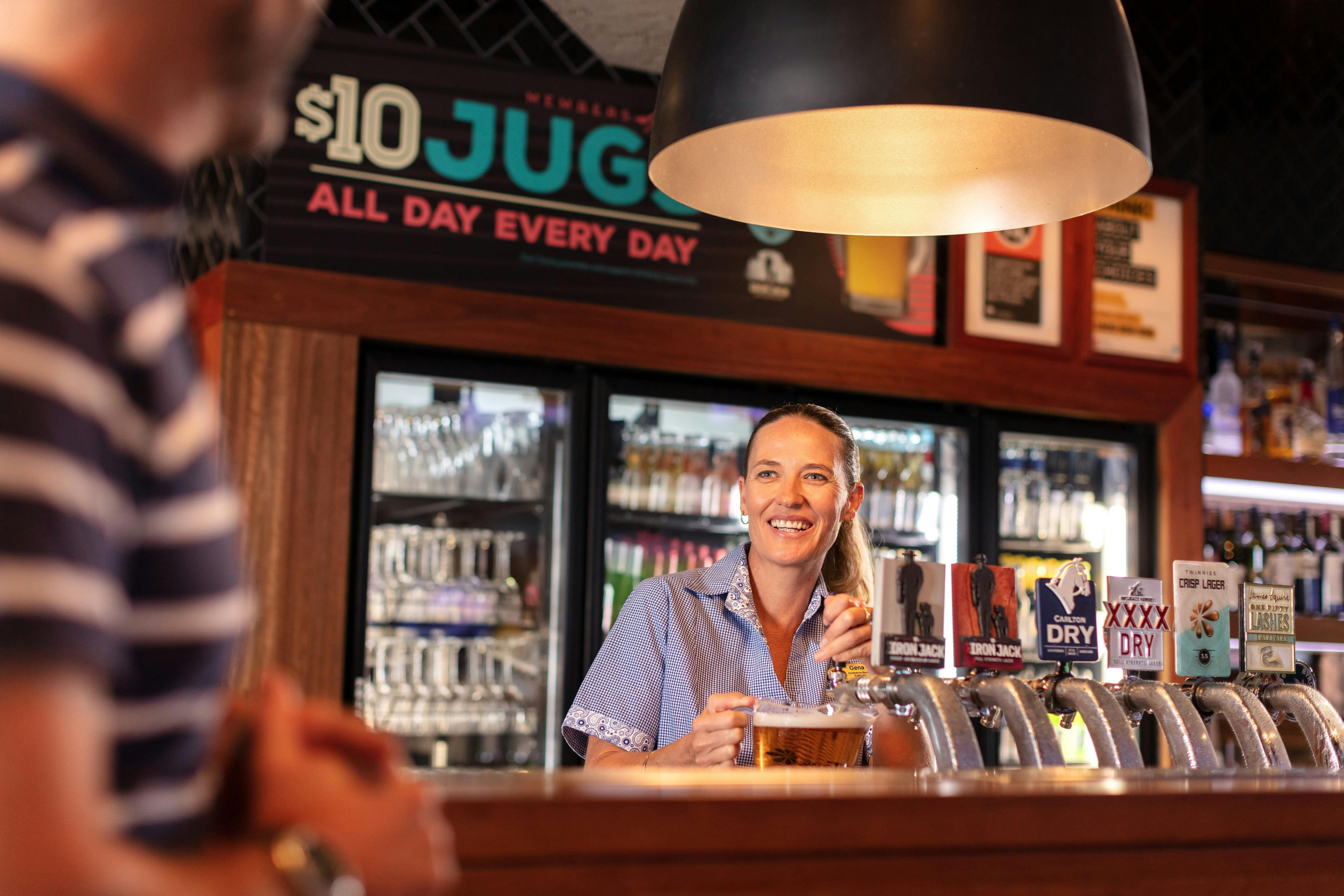 1st on Wharf Tavern at Twin Towns