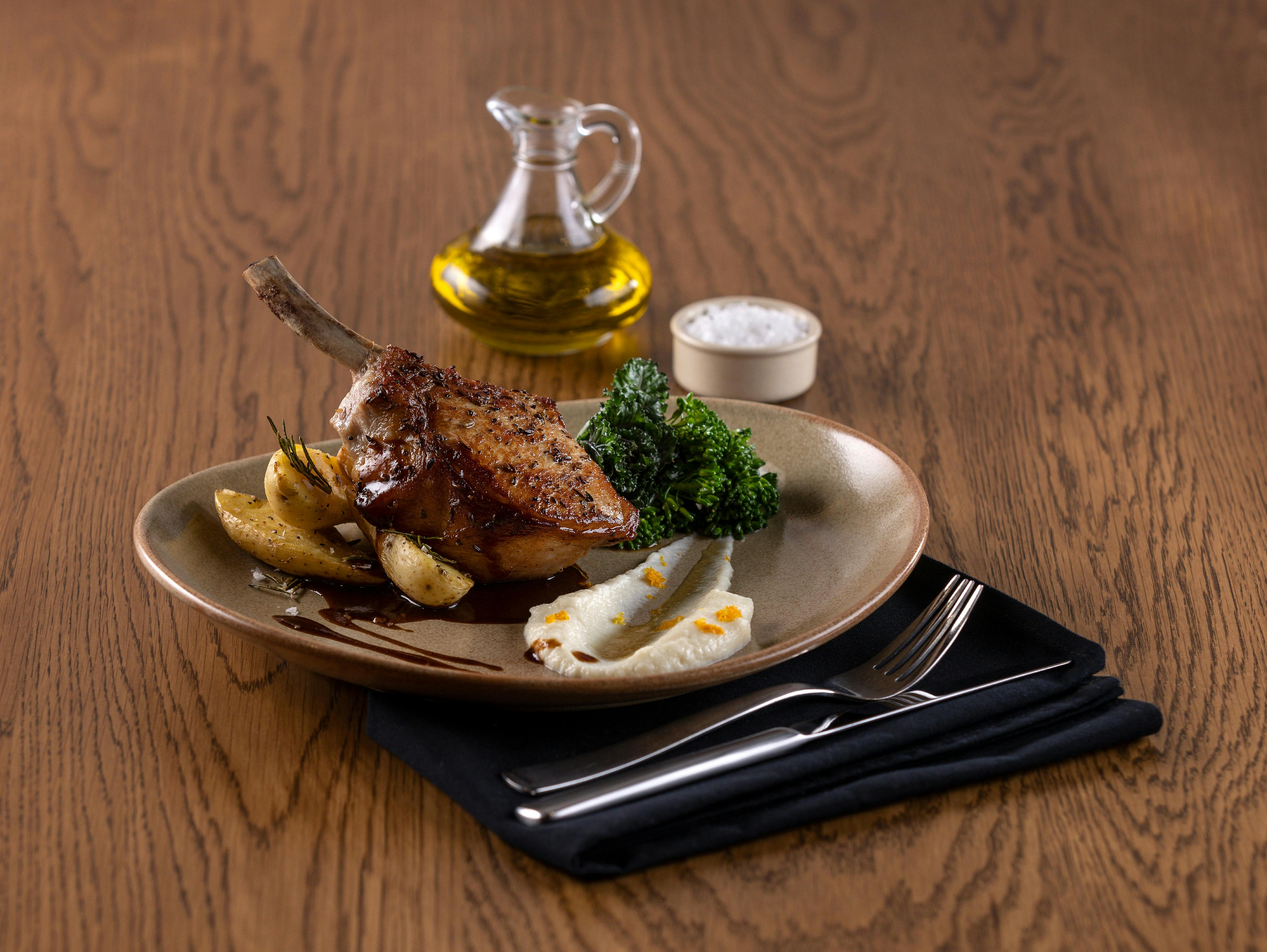 Exquisite dining and service at Harbour Fresh at Twin Towns