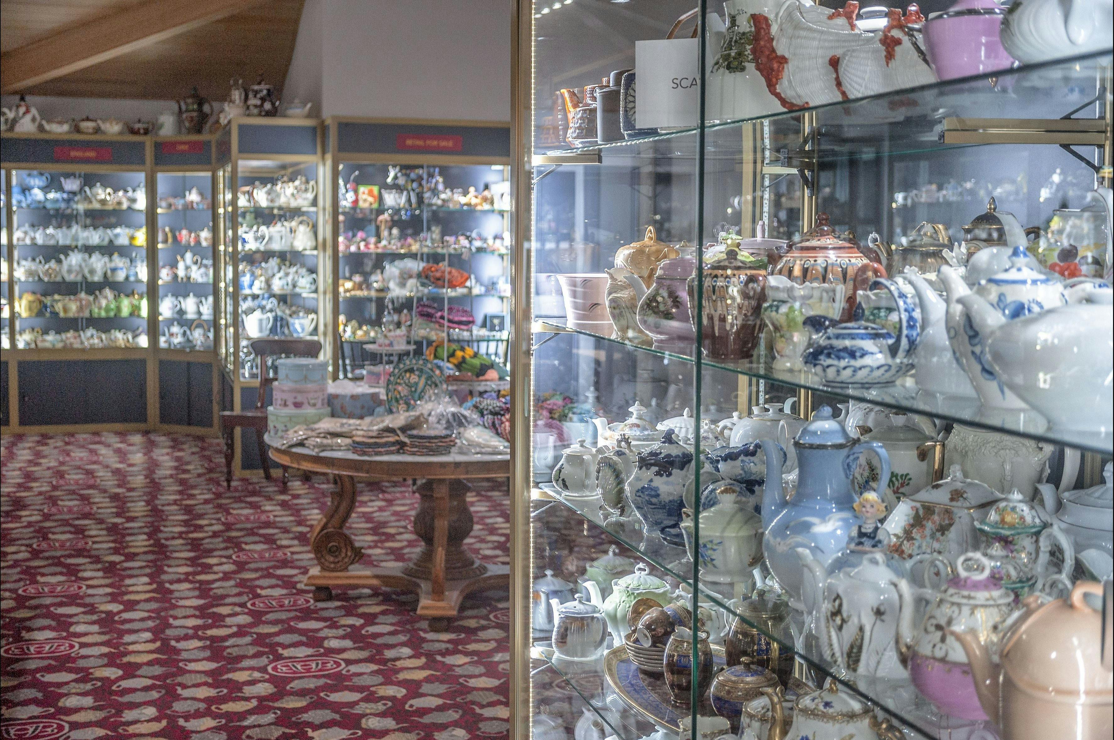 Bygone Beautys Treasured Teapot