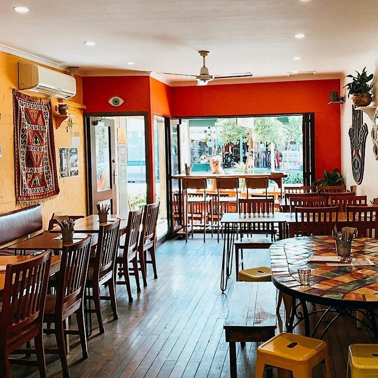 Zaatar kitchen interior