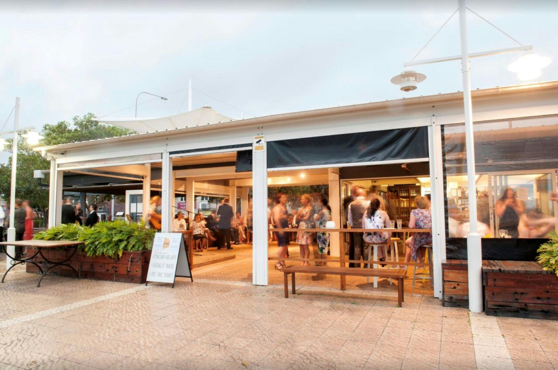 Wharf Bar and Restaurant