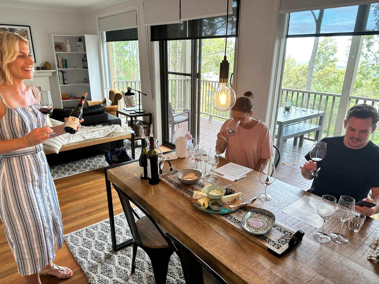 Romantique Couple Experience. Wine Tasting at home.