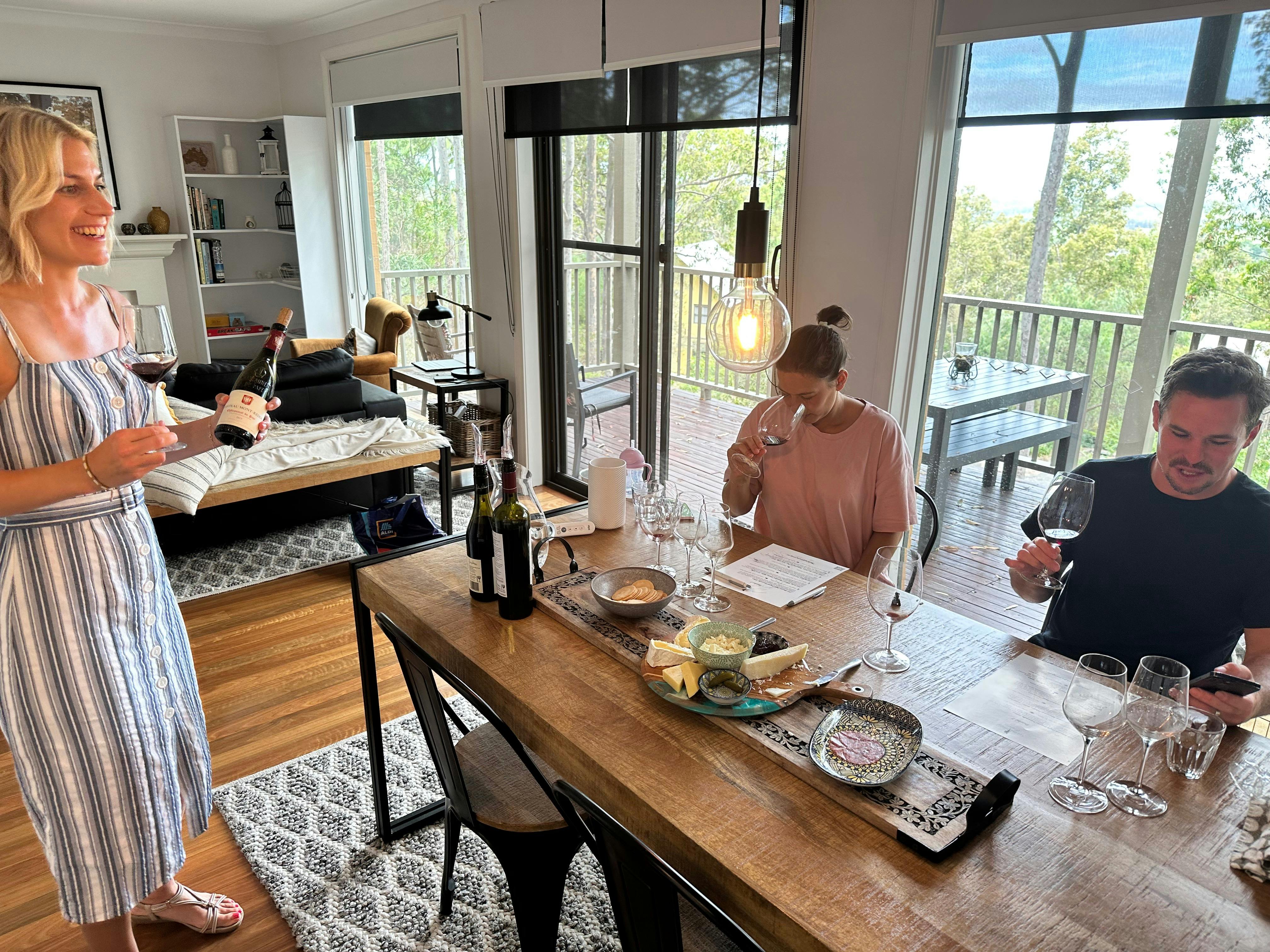 Romantique Couple Experience. Wine Tasting at home.