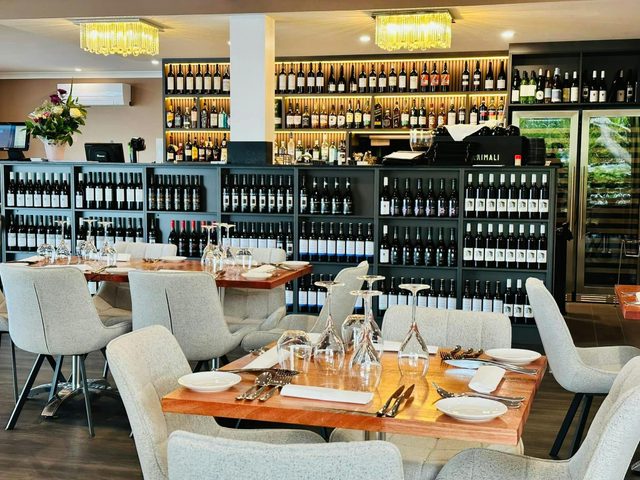 Waters Edge Restaurant