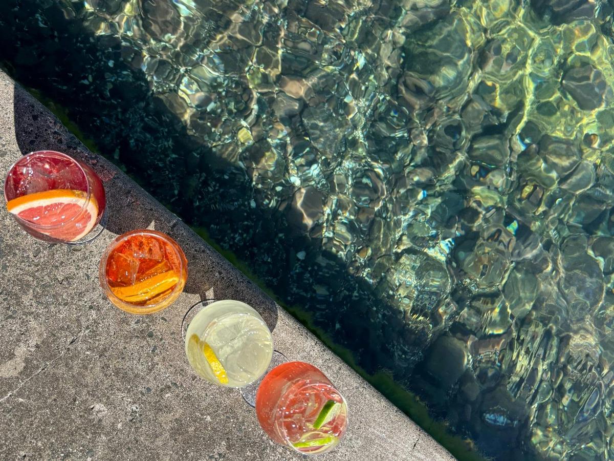 Spritzs  Yves Social
