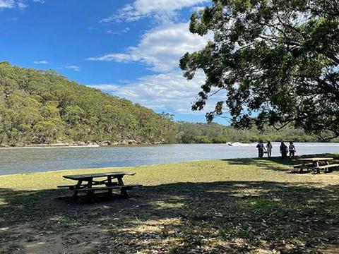 Burrawang Reach picnic area