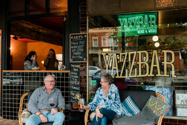 Yazzbar