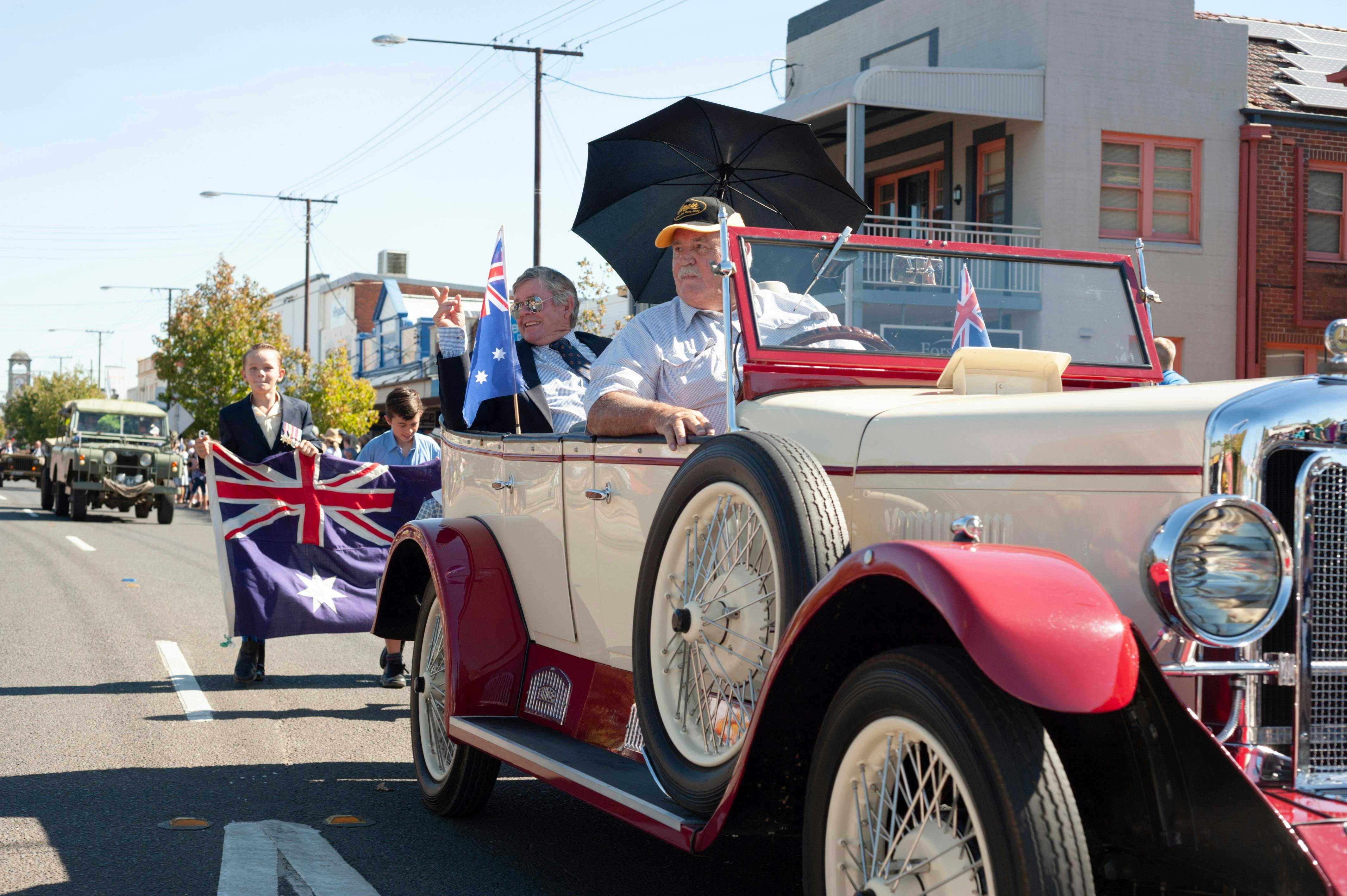 Vintage Cars on display in Anzac Day Parade Gunnedah