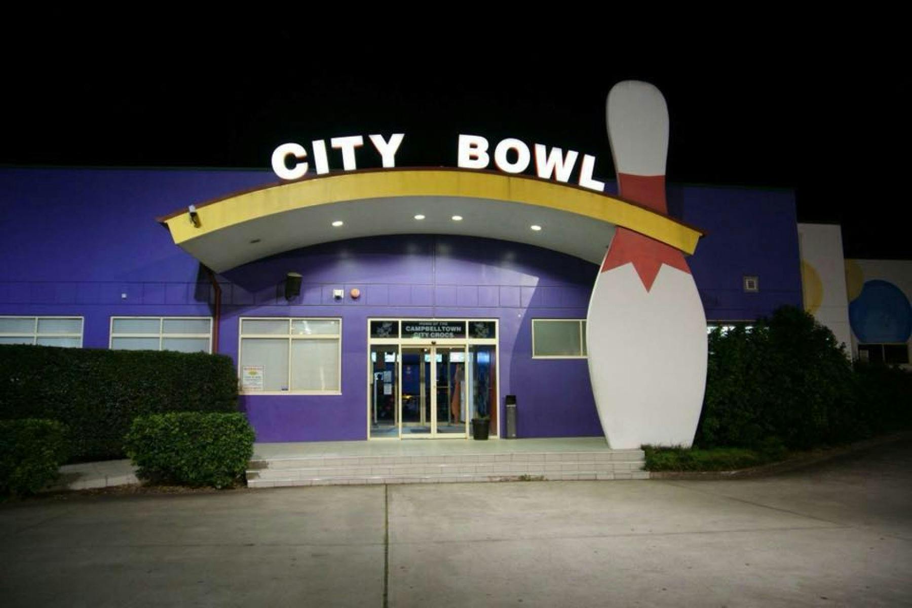 Campbelltown City Bowl Entrance Night