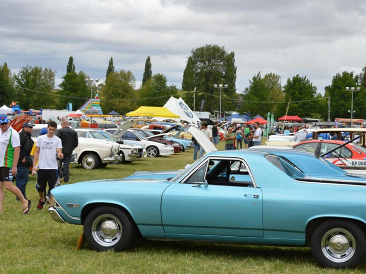 Bathurst Swap Meet, Car and Bike Show