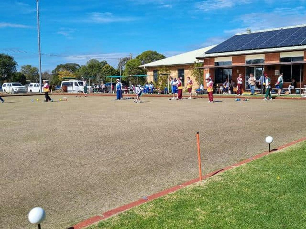 playing-bowls