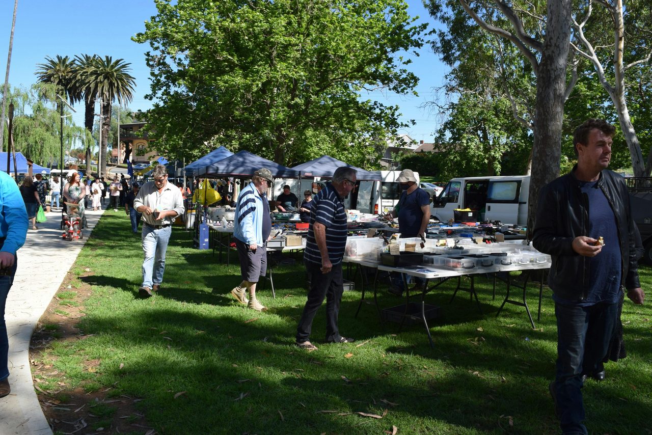 Market Scene