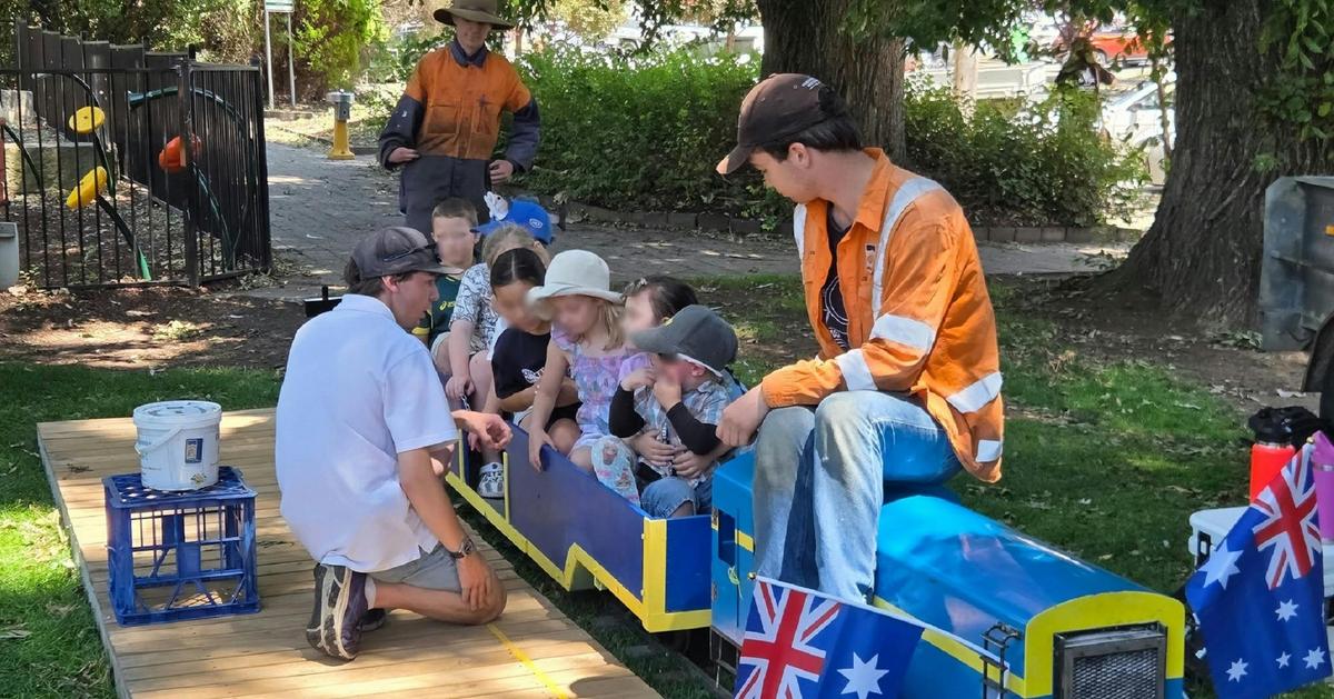Fun Train Rides at the Artisan Markets
