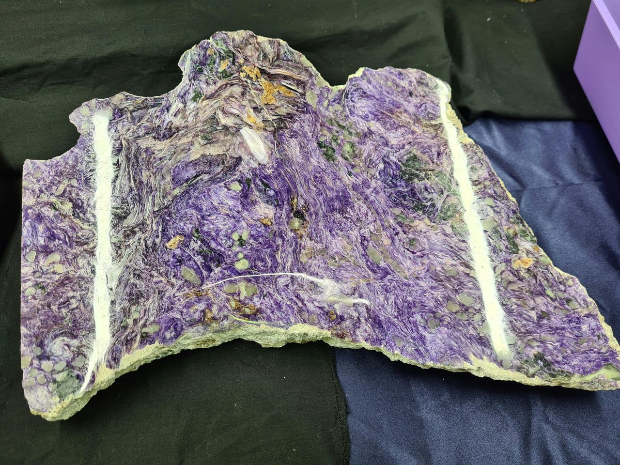 Charoite