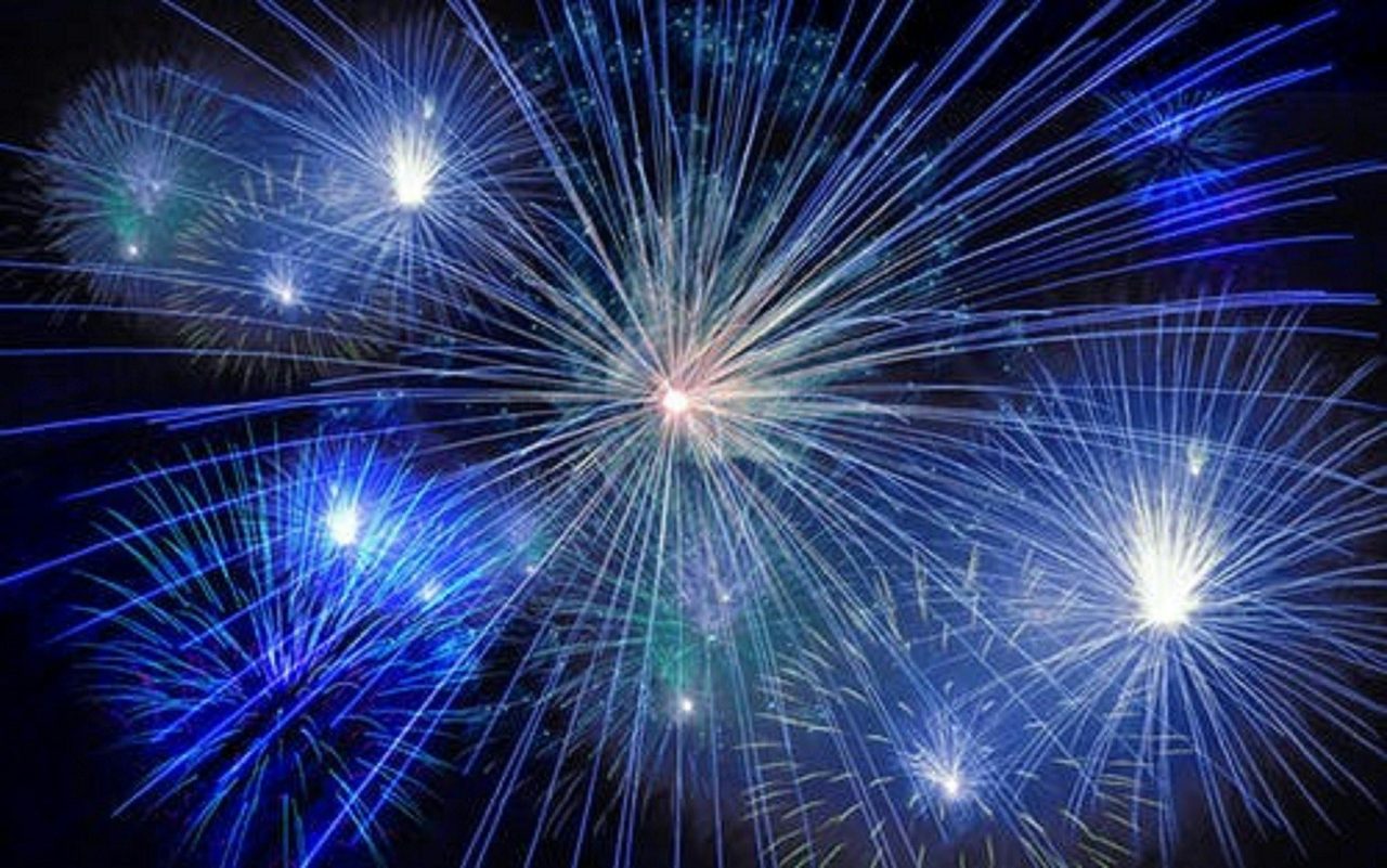 Picture of blue star shaped fireworks