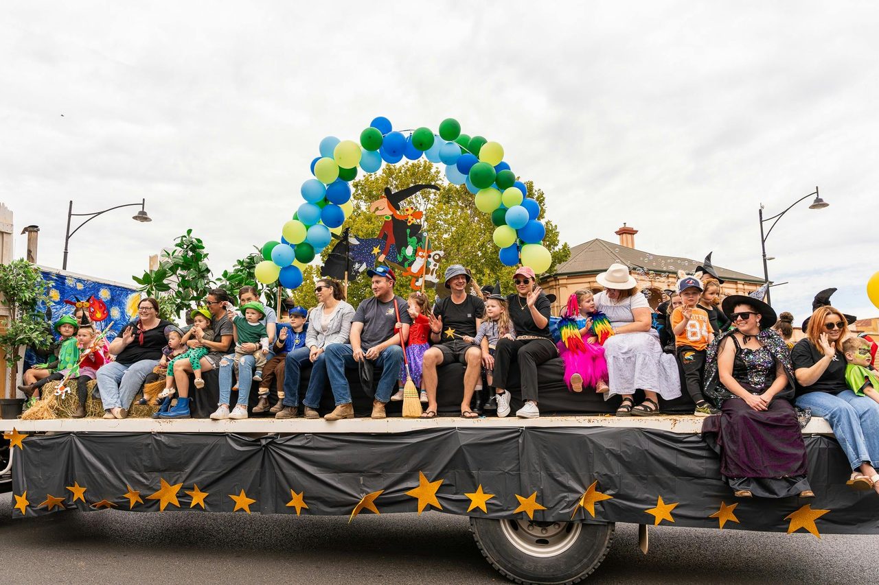 Falling Leaf Festival Street Parade