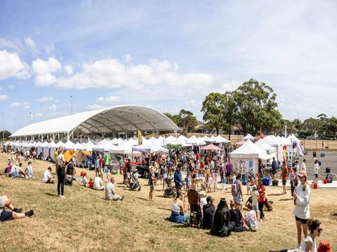 Heffron Park Markets