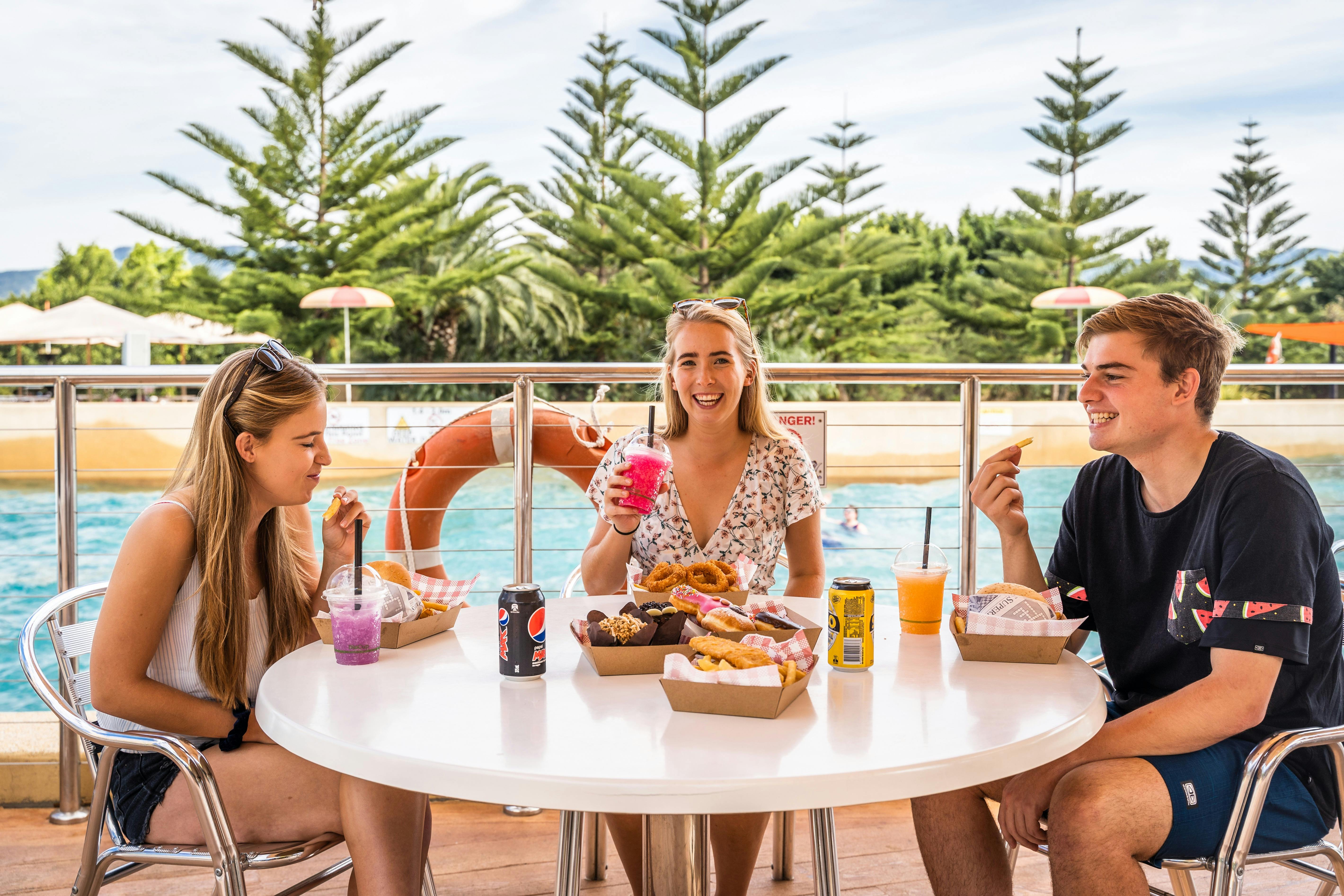 Food and beverages at the Bombora zone