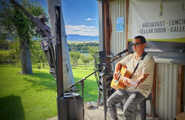 Live Music Sundays at Mountain Ridge Wines