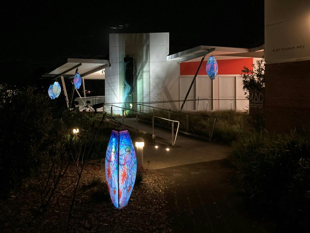 Dobell Lanterns