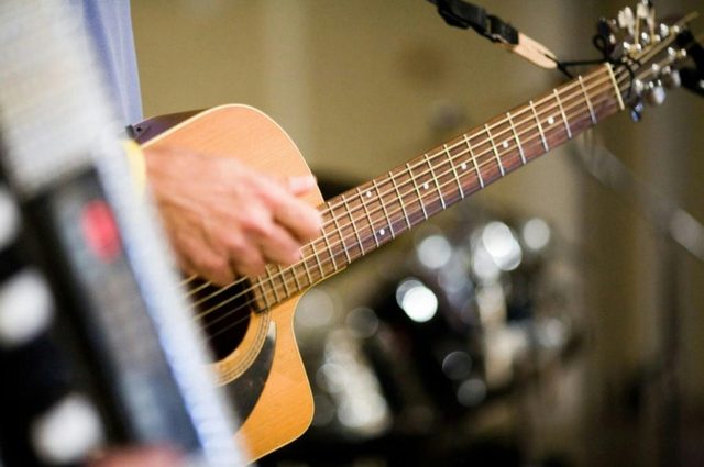 Live Music Sunday Session at Seven Mile Brewery