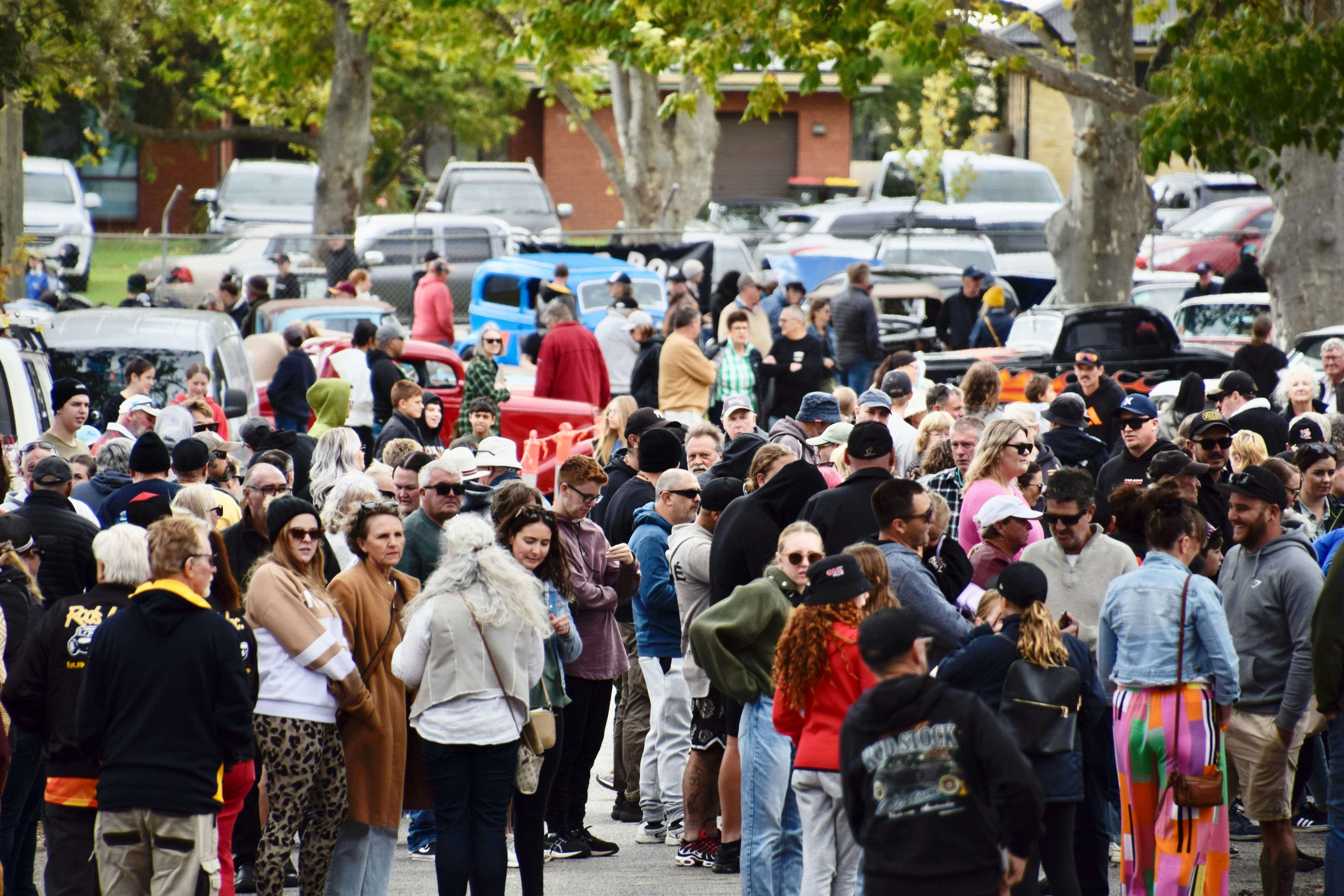 Rod Run - Show n Shine