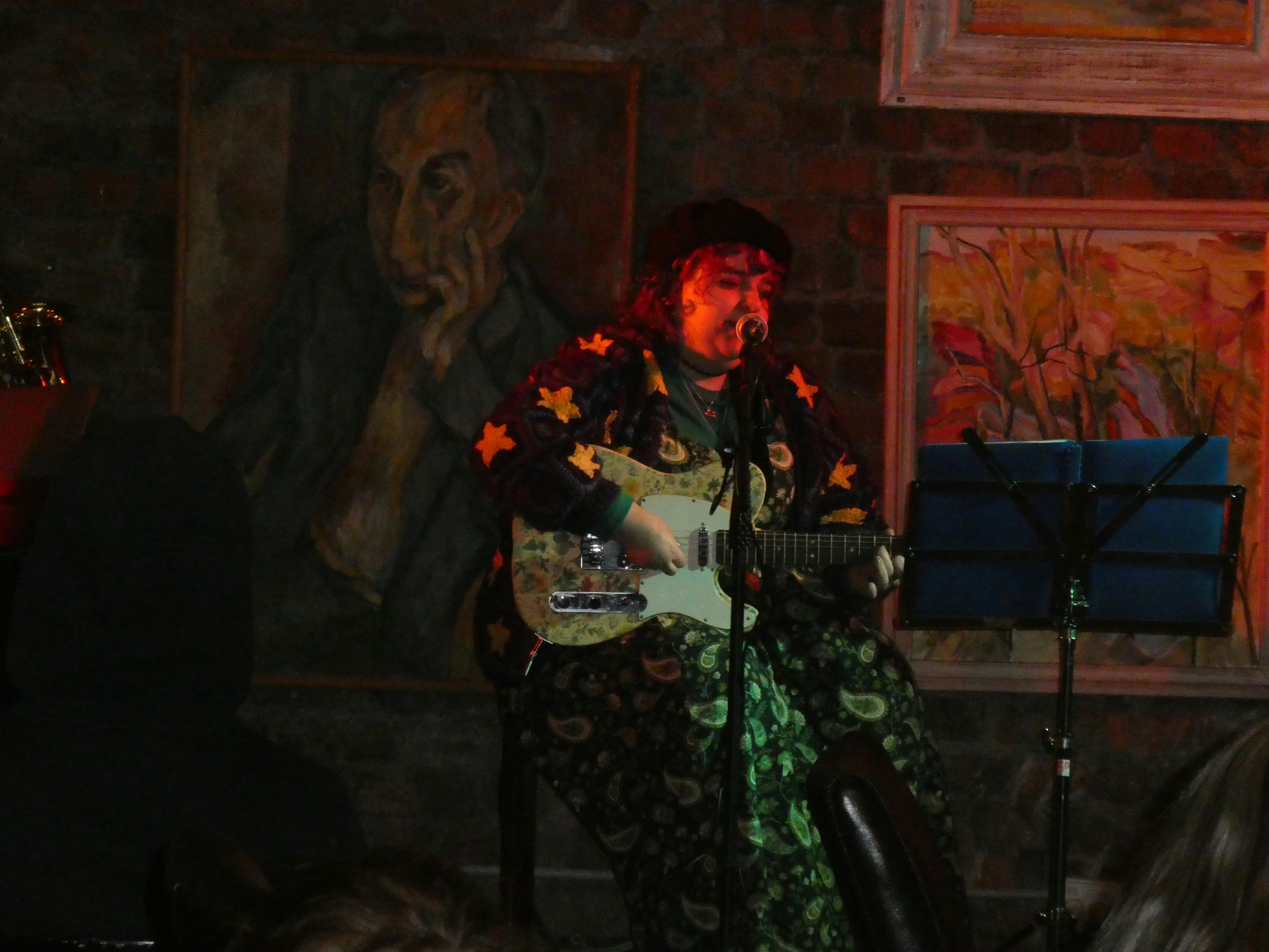 Lithgow artist, Molli