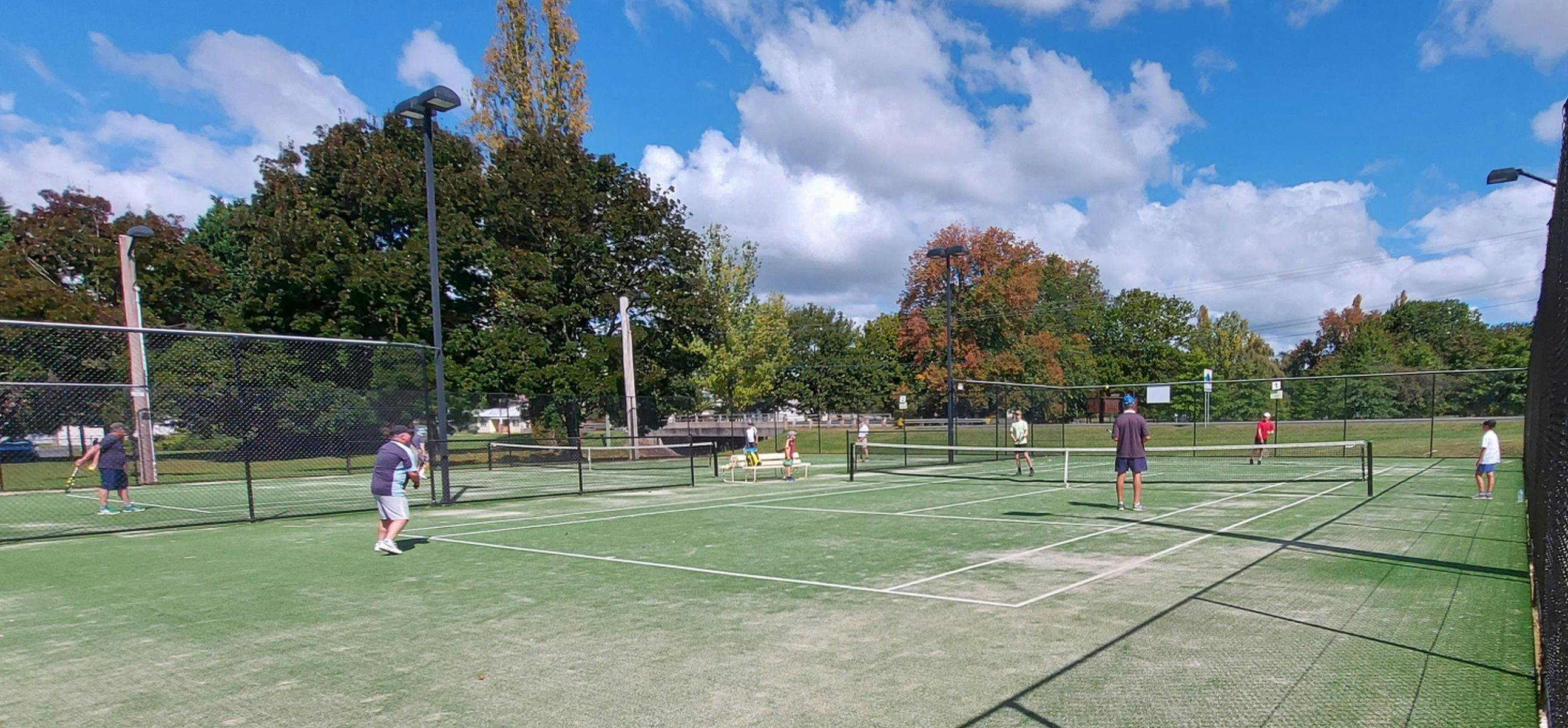 Social Tennis atGIDTA