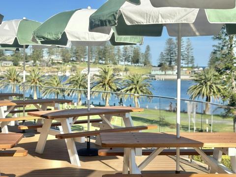 Sunday Sessions | Yves Social