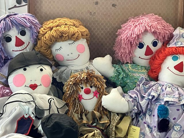 Condobolin Community Centre Craft Shop