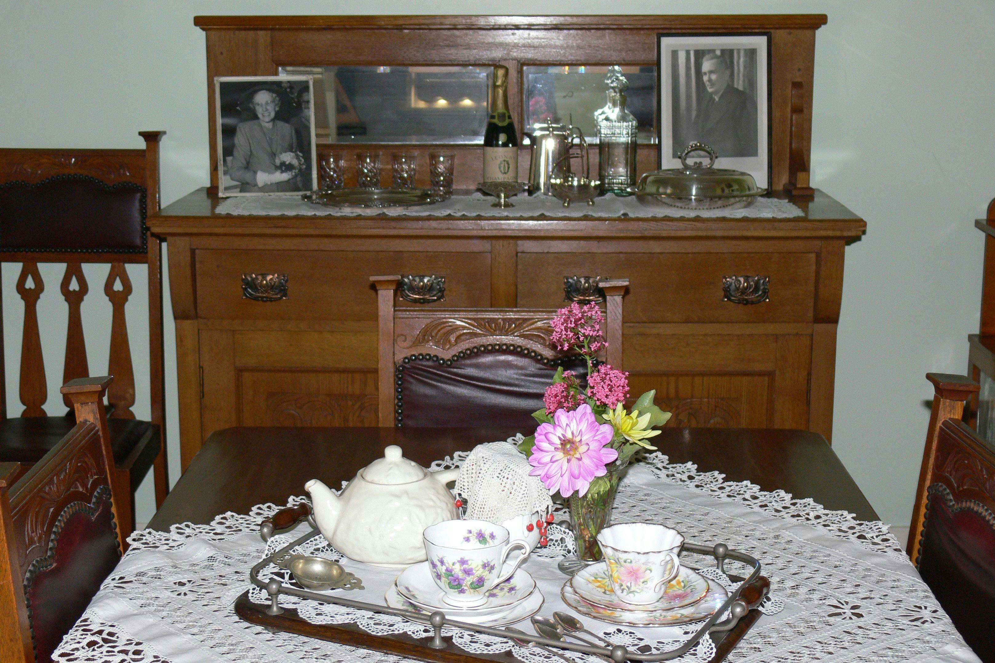 dining room at Chiflry Home