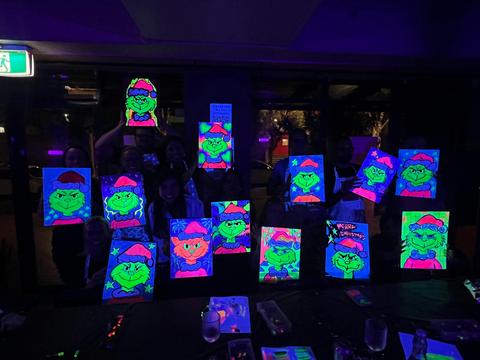 Wonder Mama's Draw with a Drag Queen Workshop