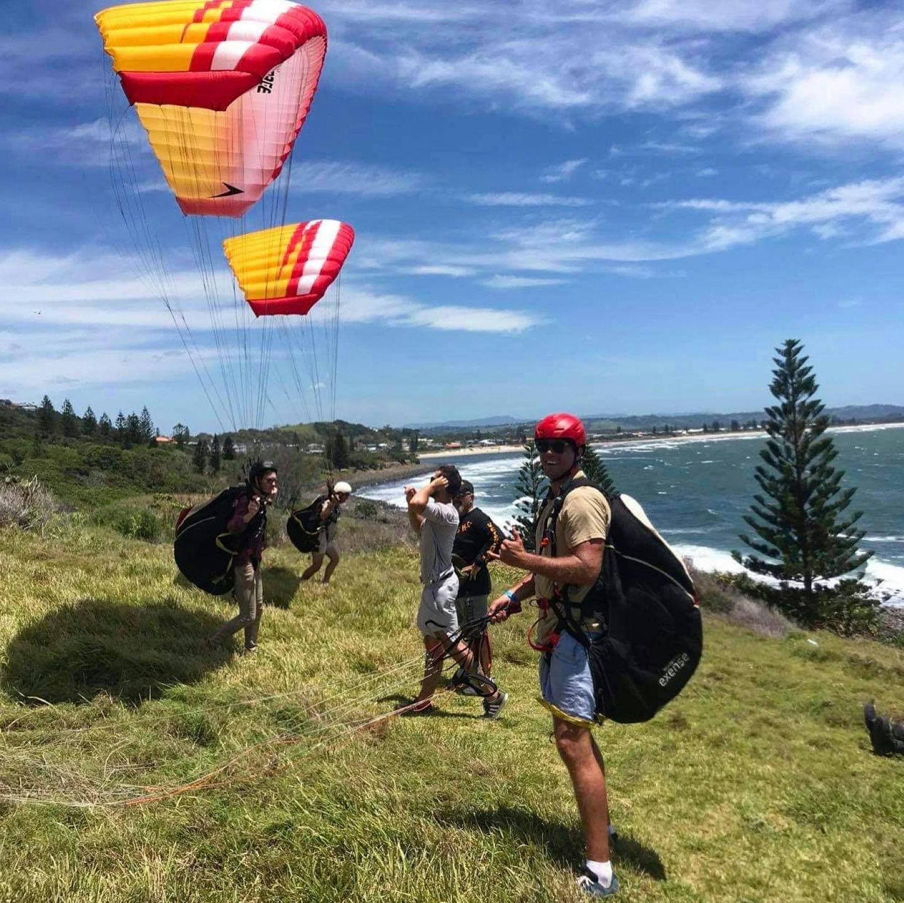 Poliglide - Paragliding and Paramotor School