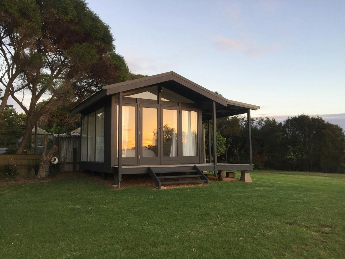 Serendip accomodation in Bermagui - Fly and Stay