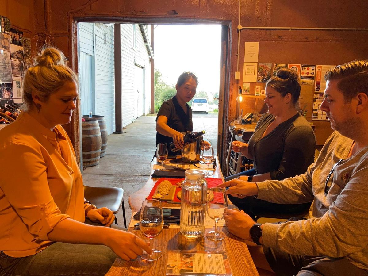Wine tasting on wine tour in Orange