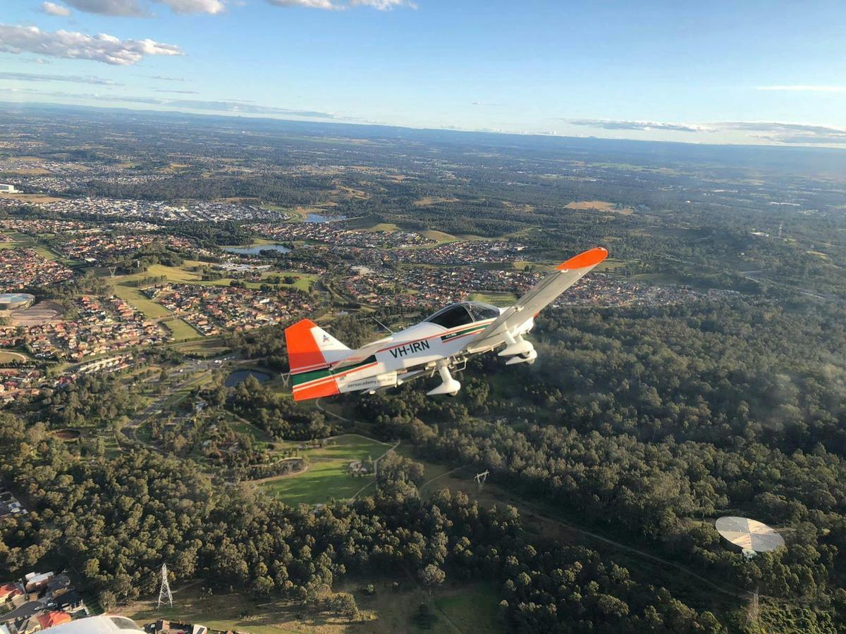 Robin 2160i aerobatic trainer