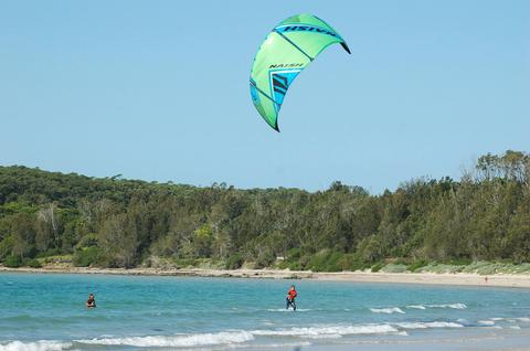 kitesurf, Durras, Broulee, surfside, batemans bay